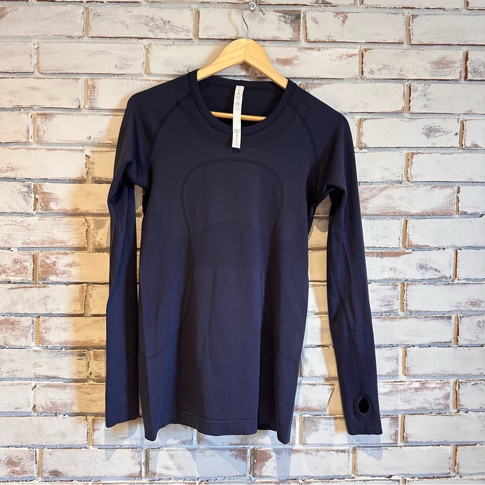 Lululemon swiftly tech long sleeve navy blue